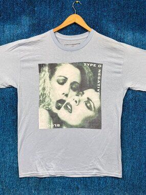 Type O Negative “Bloody Kisses” Gothic Metal Band Graphic T-Shirt Size Large